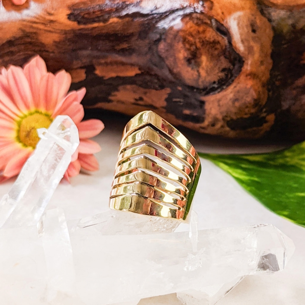 🦋LAST🦋 NWT Baizaar Brass Chevron Statement Ring, Size 7.5
